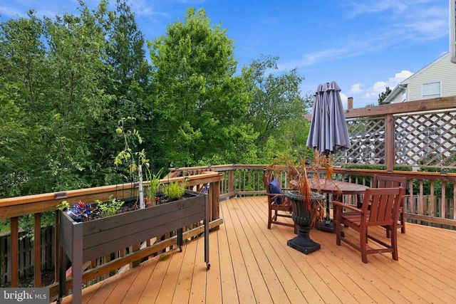 1604 WOODBRIDGE CT NE, Leesburg, VA 20176