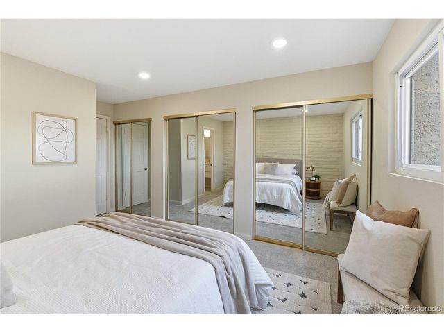 1060 S Parker Rd 27, Denver, CO 80231