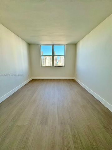 300 Bayview Dr 1201, Sunny Isles Beach, FL 33160