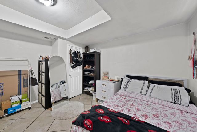 1717 E Harvey Avenue, Fort Worth, TX 76104