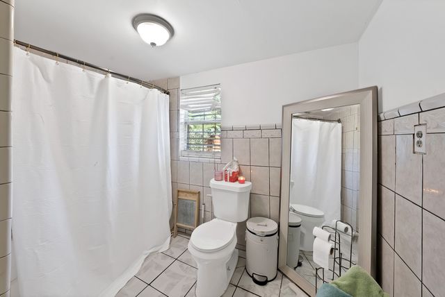 1717 E Harvey Avenue, Fort Worth, TX 76104
