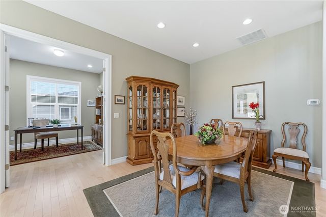 23729 NE 116th Place, Redmond, WA 98053