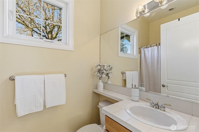 23729 NE 116th Place, Redmond, WA 98053