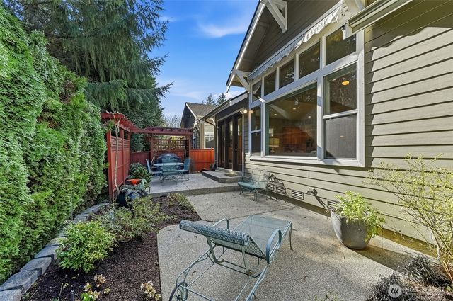 23729 NE 116th Place, Redmond, WA 98053