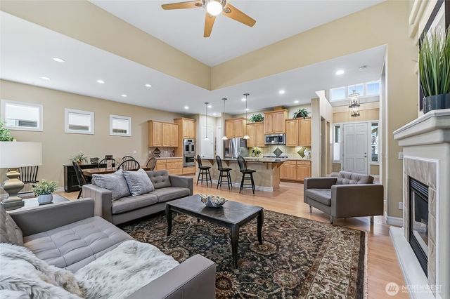 23729 NE 116th Place, Redmond, WA 98053