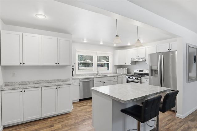 7 Francis Drive, Perinton, NY 14526