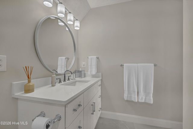 2106 Inlet Avenue, Holly Ridge, NC 28445