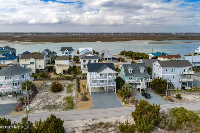 2106 Inlet Avenue, Holly Ridge, NC 28445