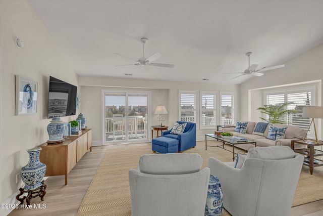 2106 Inlet Avenue, Holly Ridge, NC 28445