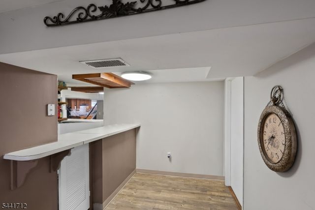 825 Mccandless Pl, Linden City, NJ 07036