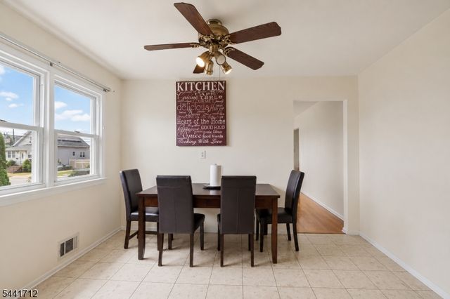 825 Mccandless Pl, Linden City, NJ 07036