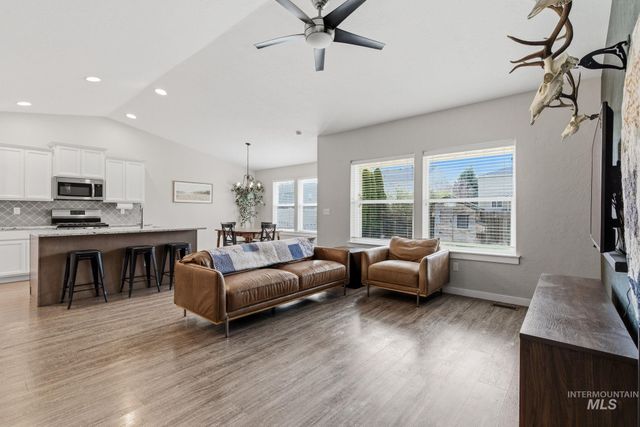 91 W Screech Owl Dr., Kuna, ID 83634