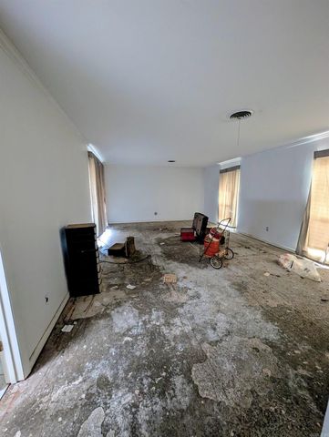 2403 W 40th Ave, Pine Bluff, AR 71603