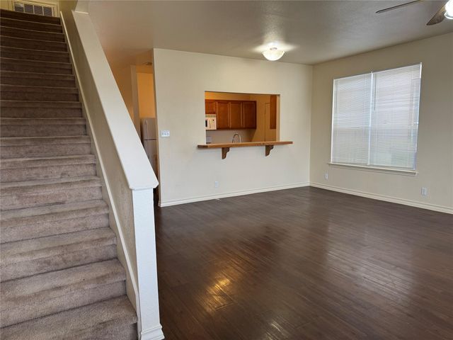 220 SANDSTONE DR A, Jarrell, TX 76537