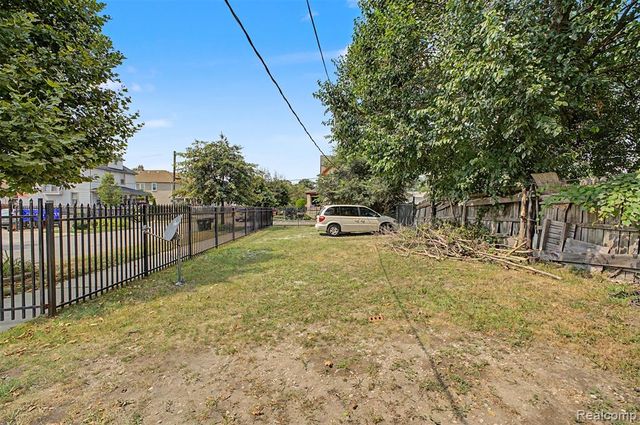 7244 W Vernor Highway, Detroit, MI 48209