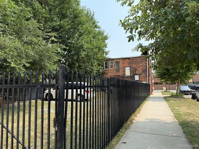 7244 W Vernor Highway, Detroit, MI 48209