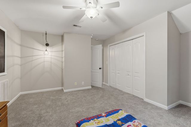 608 Beechtree Ct, Burns, TN 37029