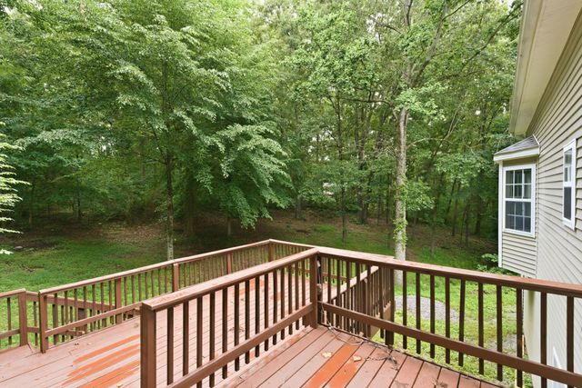 608 Beechtree Ct, Burns, TN 37029