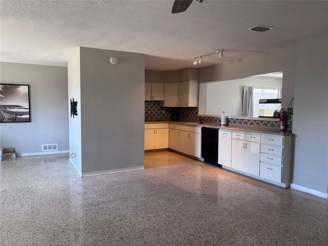4835 61ST LANE N, Kenneth City, FL 33709