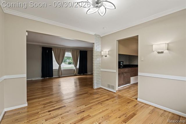 4753 Quarton Road, Bloomfield Hills, MI 48301