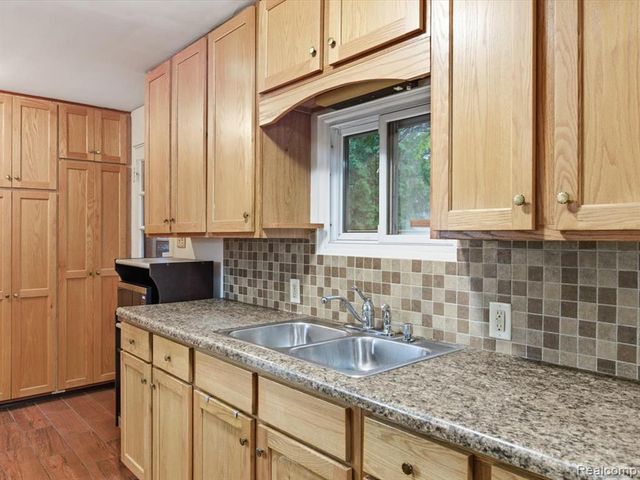 1531 Robinson Street, Port Huron, MI 48060