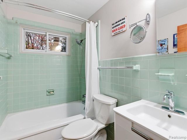 1531 Robinson Street, Port Huron, MI 48060