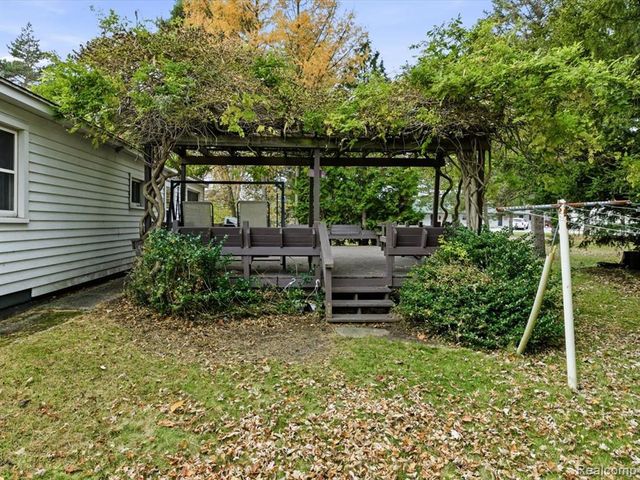 1531 Robinson Street, Port Huron, MI 48060