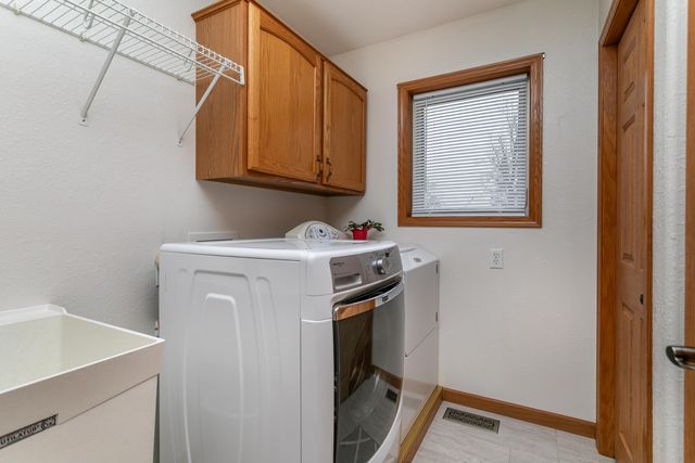 5183 AUD ROAD 245, Centralia, MO 65240