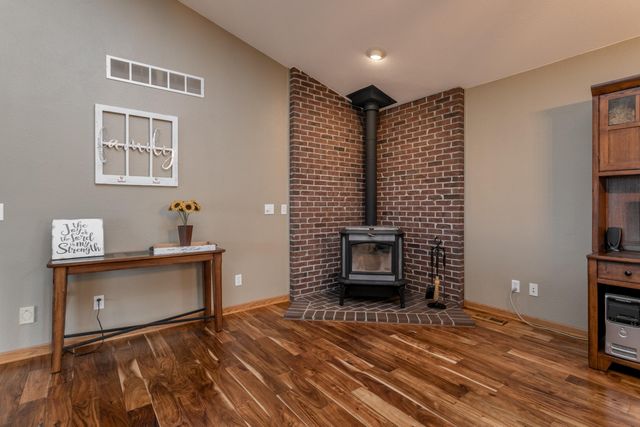 5183 AUD ROAD 245, Centralia, MO 65240