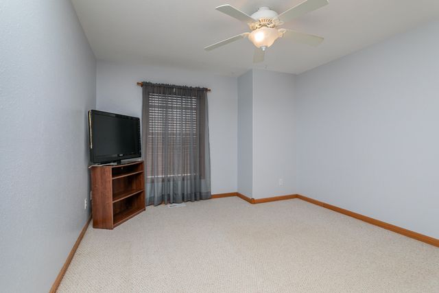 5183 AUD ROAD 245, Centralia, MO 65240