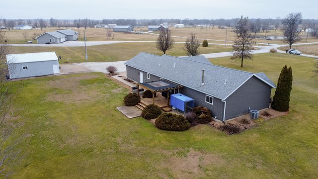 5183 AUD ROAD 245, Centralia, MO 65240