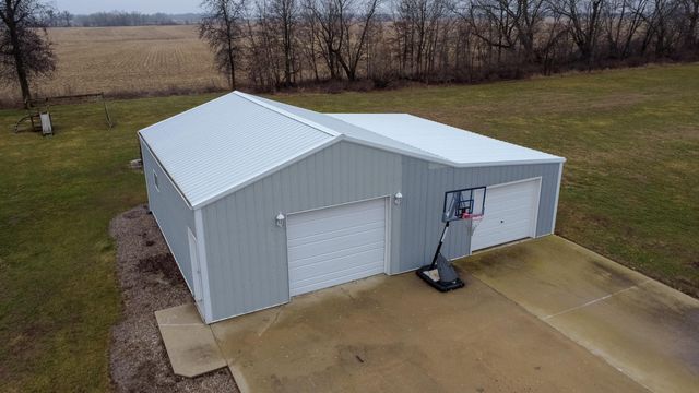 5183 AUD ROAD 245, Centralia, MO 65240