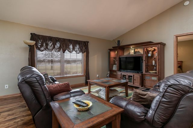 5183 AUD ROAD 245, Centralia, MO 65240