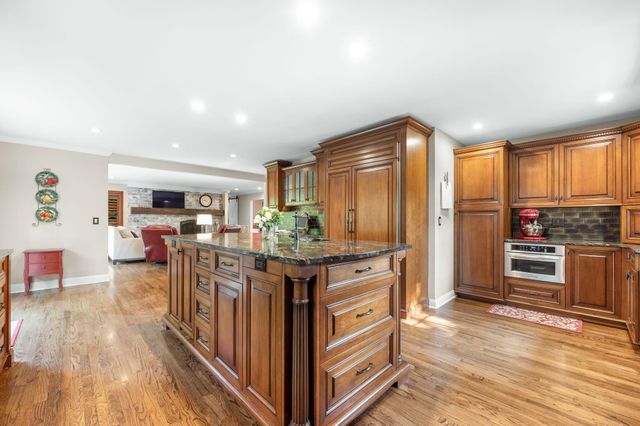 7 E Swallow St, Wichita, KS 67230