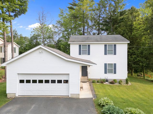 135 Country Hill, Brattleboro, VT 05301