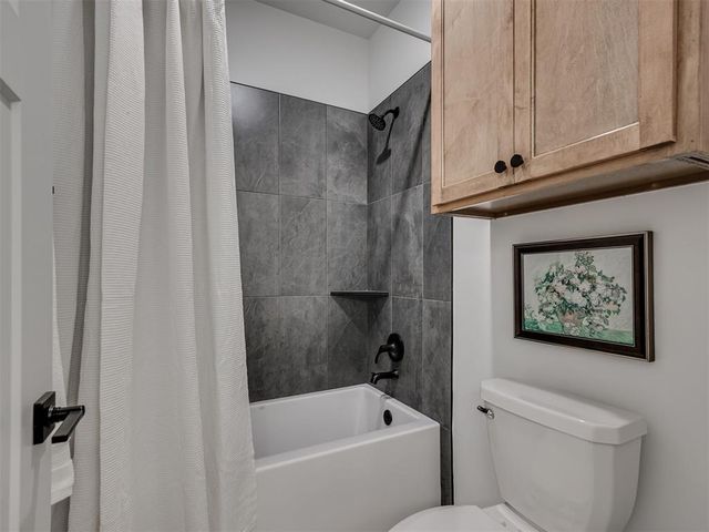 16105 Navarra Way, Oklahoma City, OK 73170