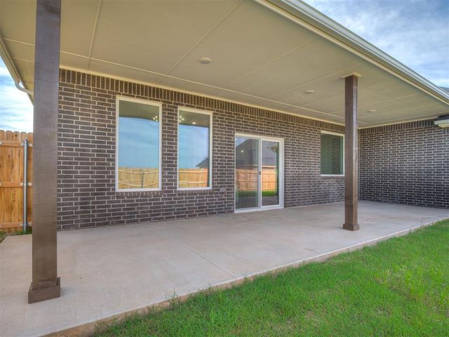 16105 Navarra Way, Oklahoma City, OK 73170