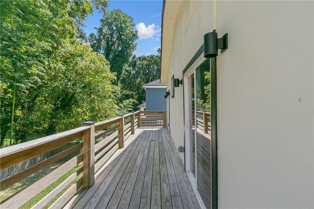 20 S Eugenia NW Place, Atlanta, GA 30318