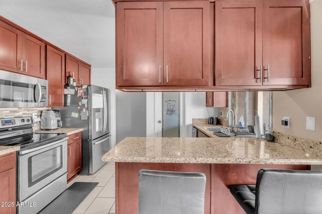 4902 W SHERIDAN Street, Phoenix, AZ 85035