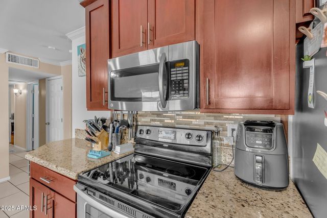 4902 W SHERIDAN Street, Phoenix, AZ 85035