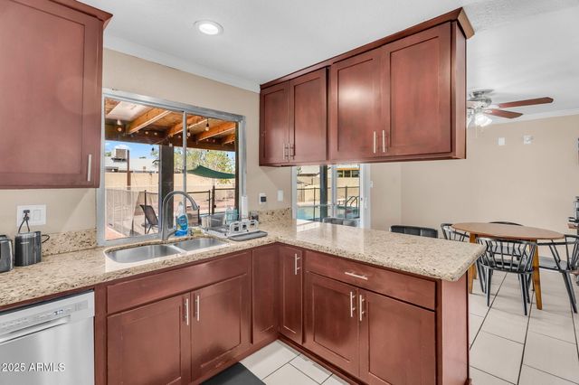 4902 W SHERIDAN Street, Phoenix, AZ 85035