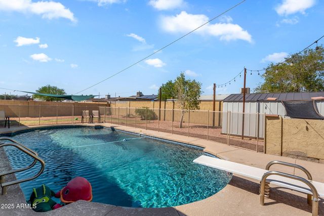 4902 W SHERIDAN Street, Phoenix, AZ 85035