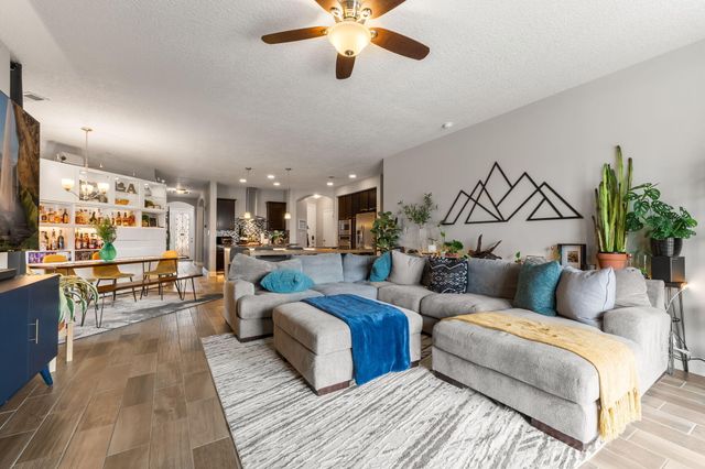 7348 Tree Line Avenue NW, Albuquerque, NM 87114