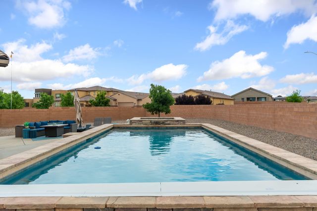 7348 Tree Line Avenue NW, Albuquerque, NM 87114