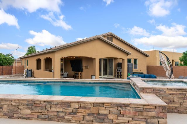7348 Tree Line Avenue NW, Albuquerque, NM 87114