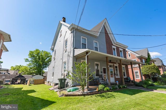 127 S 5TH ST, Perkasie, PA 18944