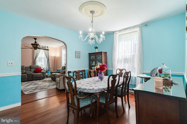 127 S 5TH ST, Perkasie, PA 18944