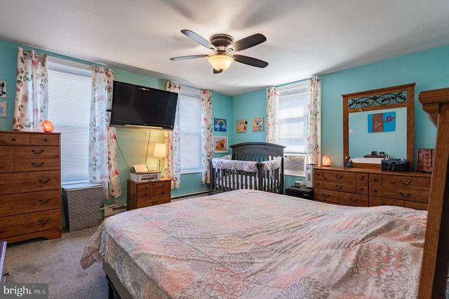 127 S 5TH ST, Perkasie, PA 18944