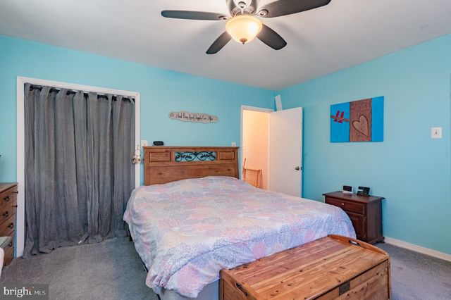 127 S 5TH ST, Perkasie, PA 18944