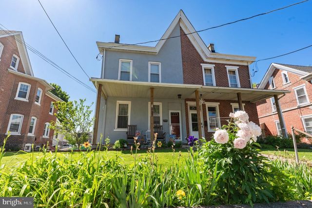 127 S 5TH ST, Perkasie, PA 18944